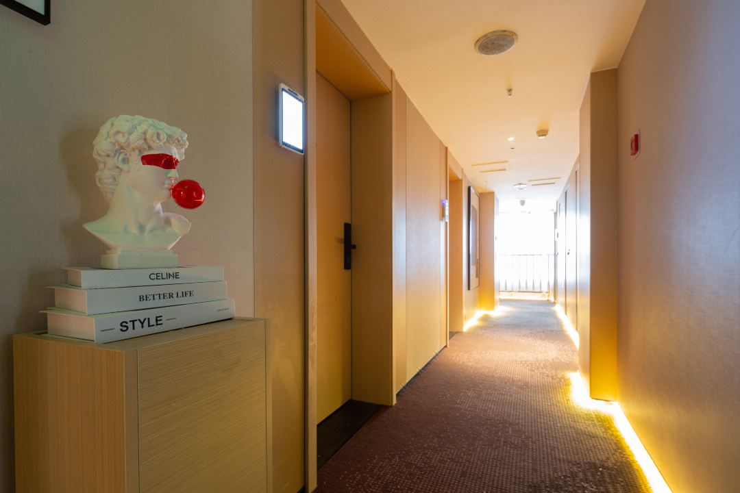 1mc2i12000hf5ds2oFCBF_W_1080_808_R5_D